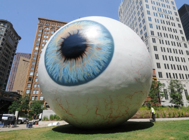 Eyeball sculpture Dallas hotel